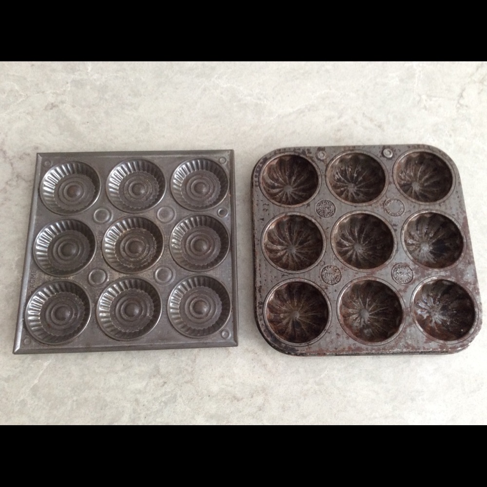 Vintage Muffin Tins, TWO!